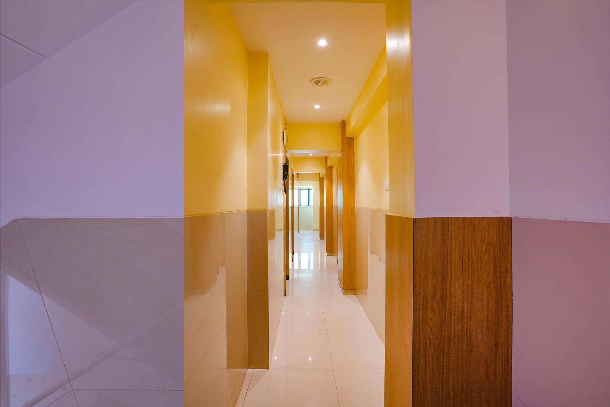 Fabhotel Starwood Residency - Behind Bmw Car Showroom Navi Mumbai Exterior foto